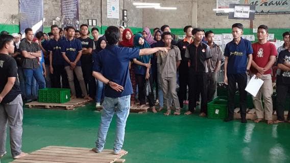 Pembekalan tenaga produksi
