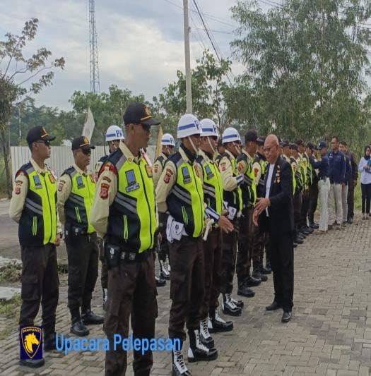 Upacara pelepasan anggota